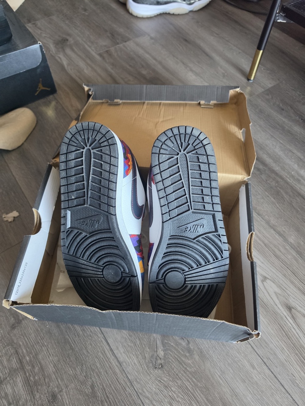 Air Jordan 1 Low SE "Nothing But Net" sneakers - Picture 2 of 2